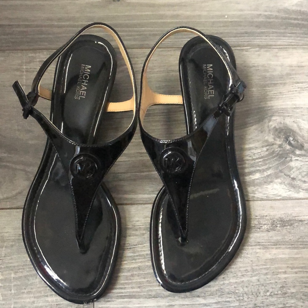 MICHAEL KORHS BLACK SANDALS